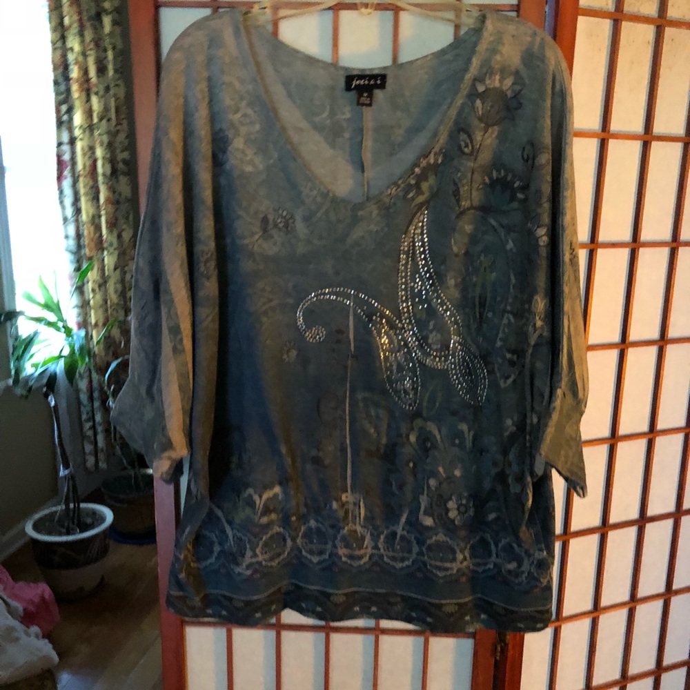 Ladies shirt  by Joei & I size 1x